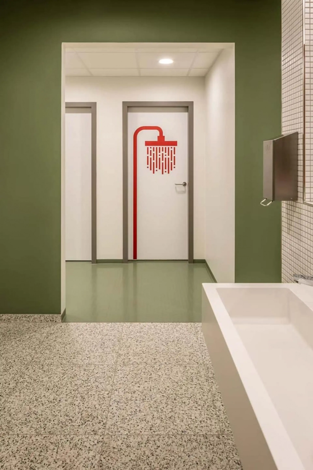 koehler-campus-projektbild-duschraum